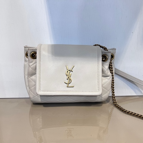 YSL 米白羊皮MiniNolita霧金釦下蓋肩斜背包