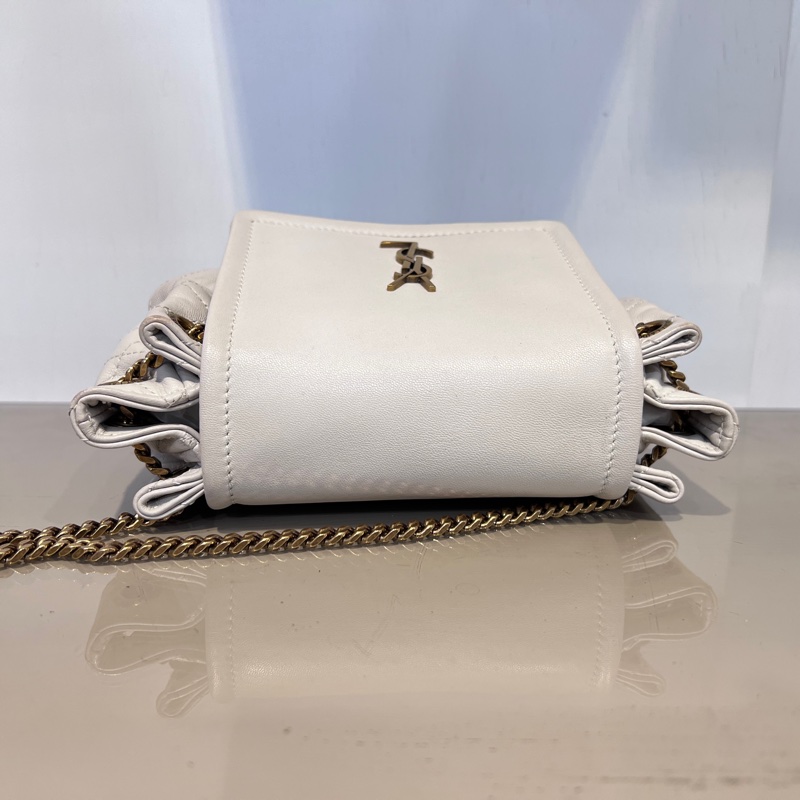 YSL 米白羊皮MiniNolita霧金釦下蓋肩斜背包-4