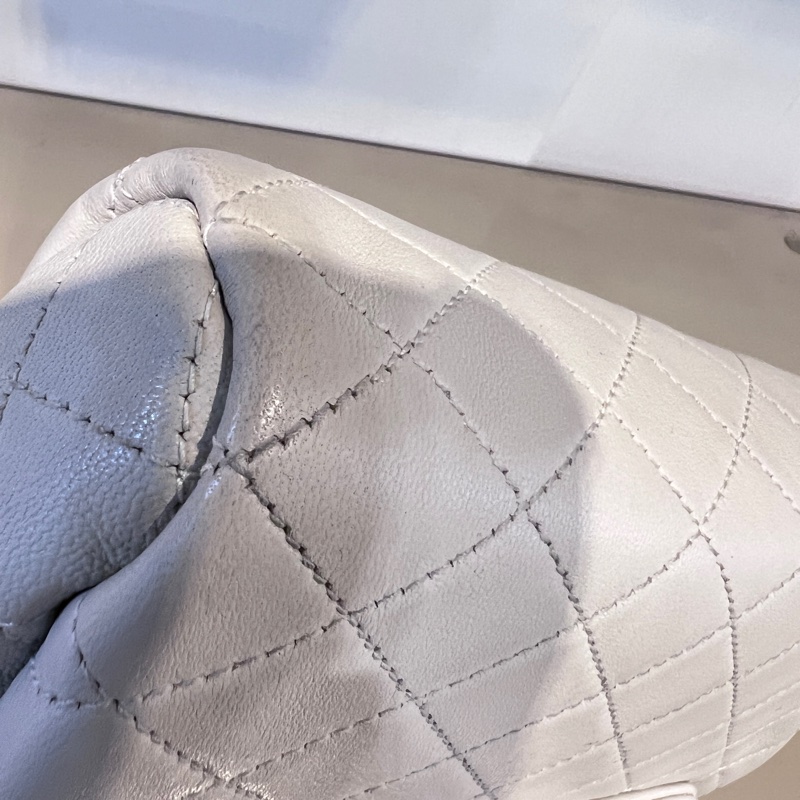 YSL 米白羊皮MiniNolita霧金釦下蓋肩斜背包-7