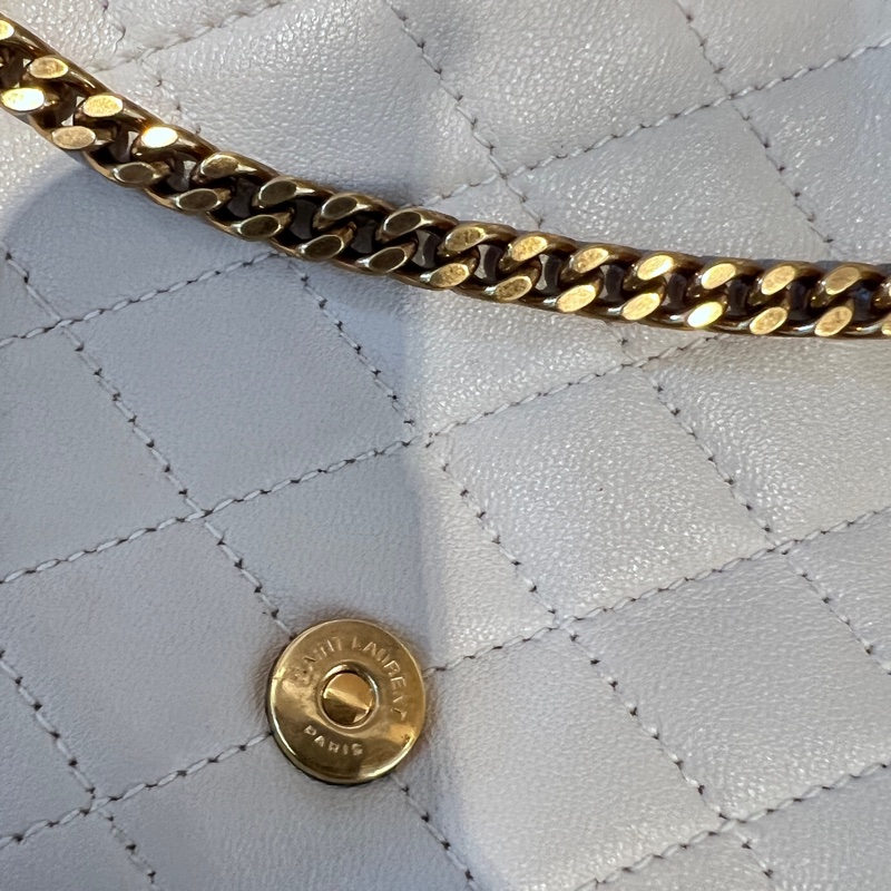 YSL 米白羊皮MiniNolita霧金釦下蓋肩斜背包-13