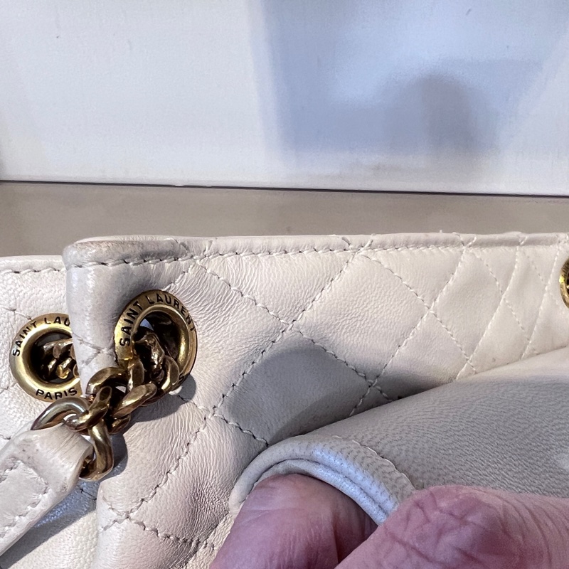 YSL 米白羊皮MiniNolita霧金釦下蓋肩斜背包-31