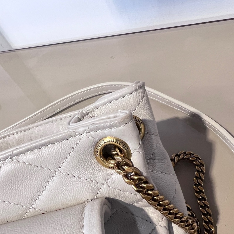 YSL 米白羊皮MiniNolita霧金釦下蓋肩斜背包-32