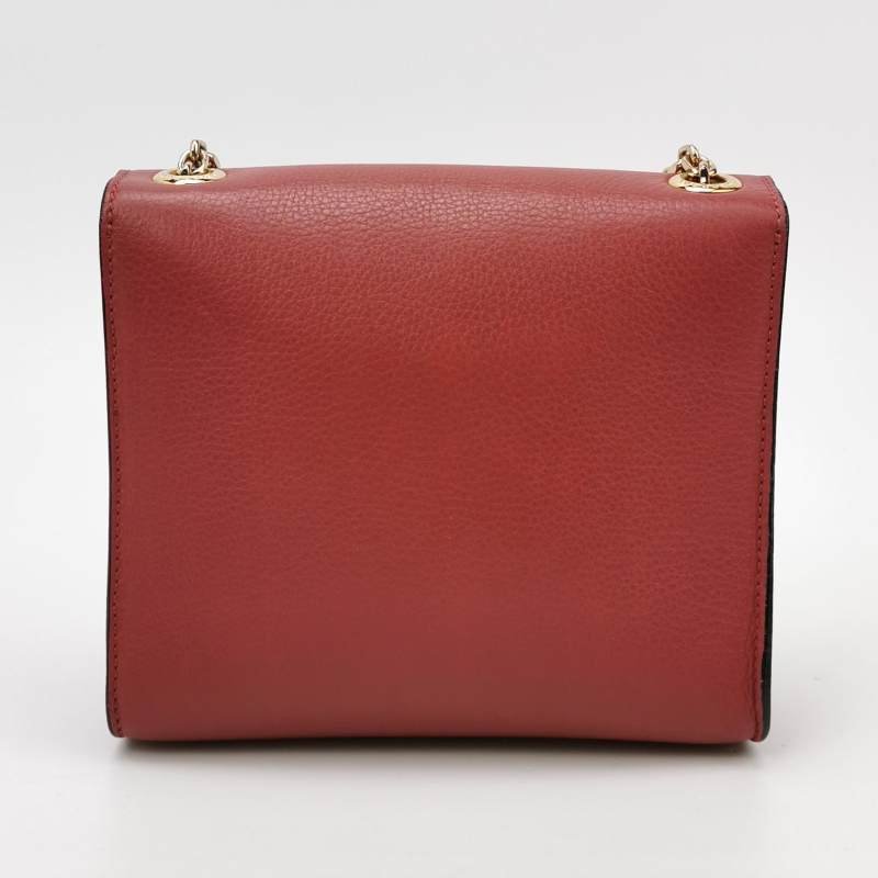 Burberry牛皮純色字母Logo徽標插扣斜挎包單肩包-4