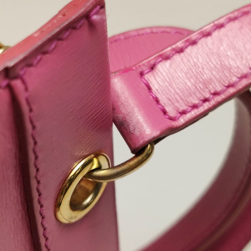 Celine牛皮純色字母Logo吊飾拉鏈斜挎包-20