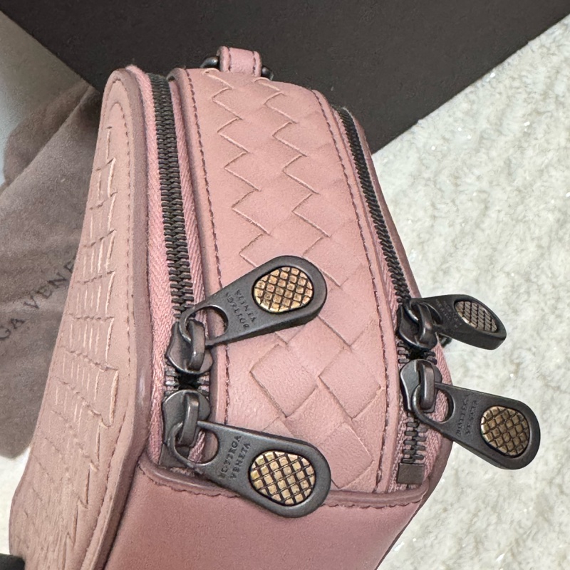 Bottega Veneta BV 復古款相機包-11