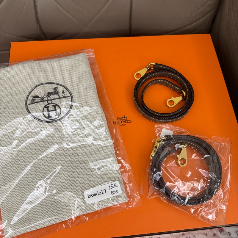 Hermes Bolide27大象灰金釦-40
