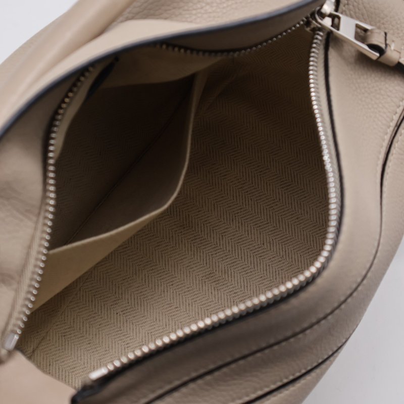 LOEWE Puzzle小牛皮手袋 - 小號米色-2