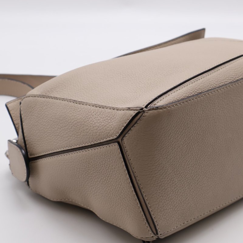 LOEWE Puzzle小牛皮手袋 - 小號米色-8