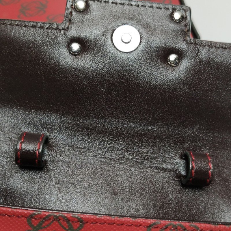 Loewe牛皮老花壓紋字母Logo字母包斜挎包單肩包-19