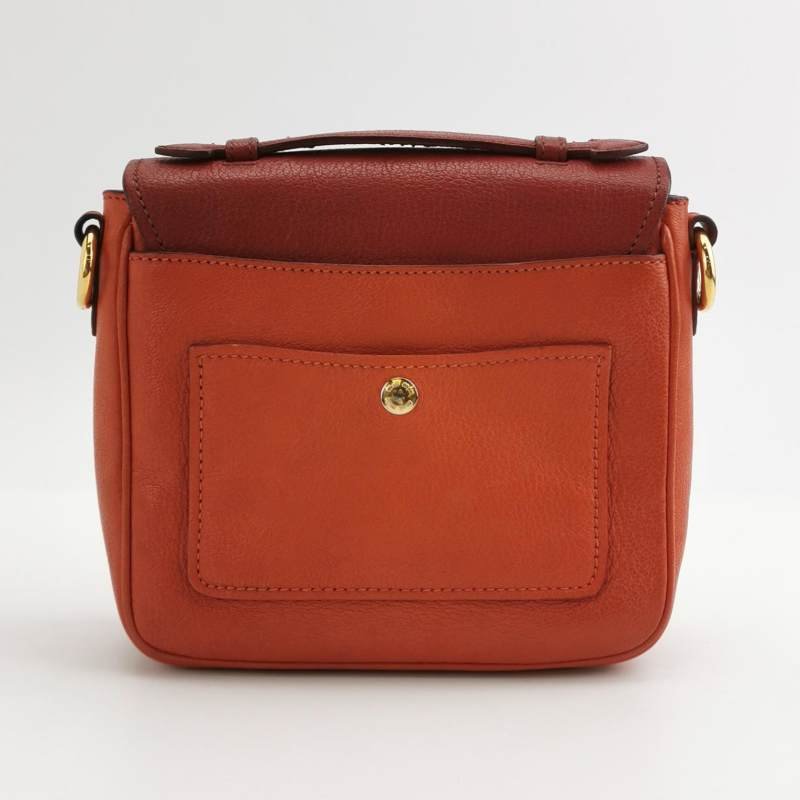 Miu Miu羊皮拼色金属旋扣斜挎包-3