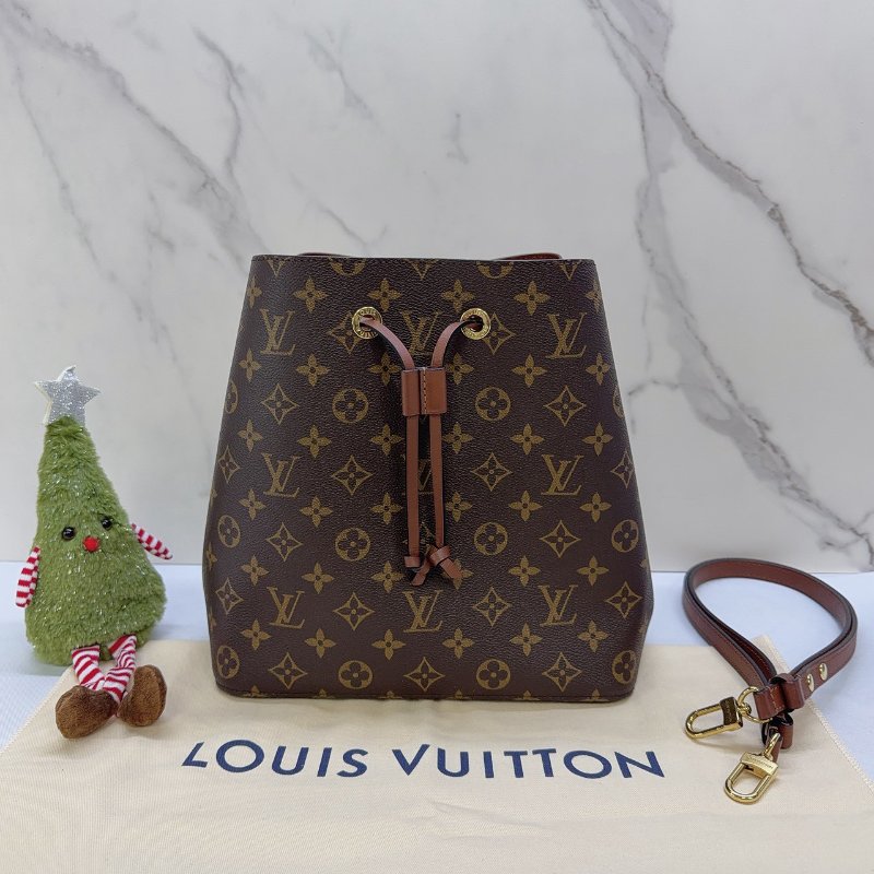 LV NeoNoeMM咖啡色水桶包-0