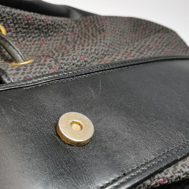 Saint Laurent牛皮拼色三角YSL logo水桶包單肩包-17