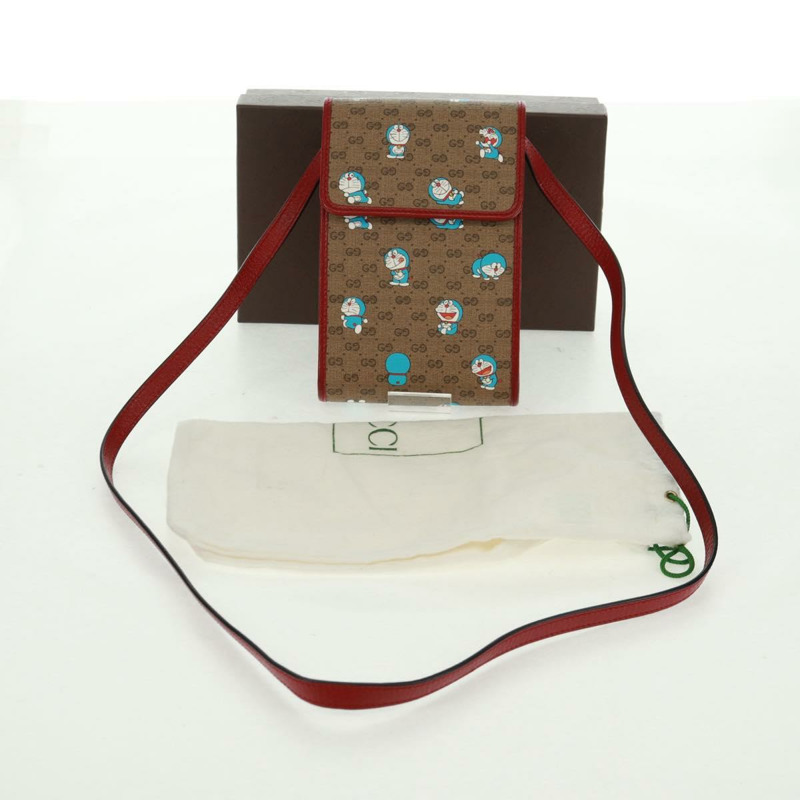 【日本直送】GUCCI Micro GG Supreme哆啦A夢肩包 PVC 米色 金色 647805 正品 163610M-11