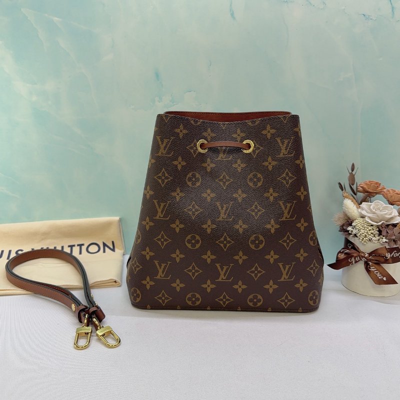 LV NeoNoeMM焦糖色水桶包-1