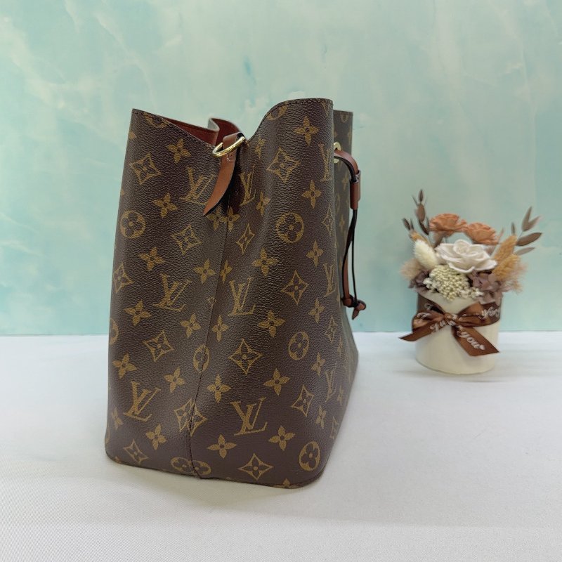 LV NeoNoeMM焦糖色水桶包-3