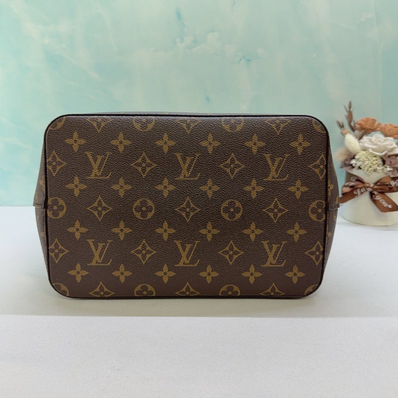 LV NeoNoeMM焦糖色水桶包-5