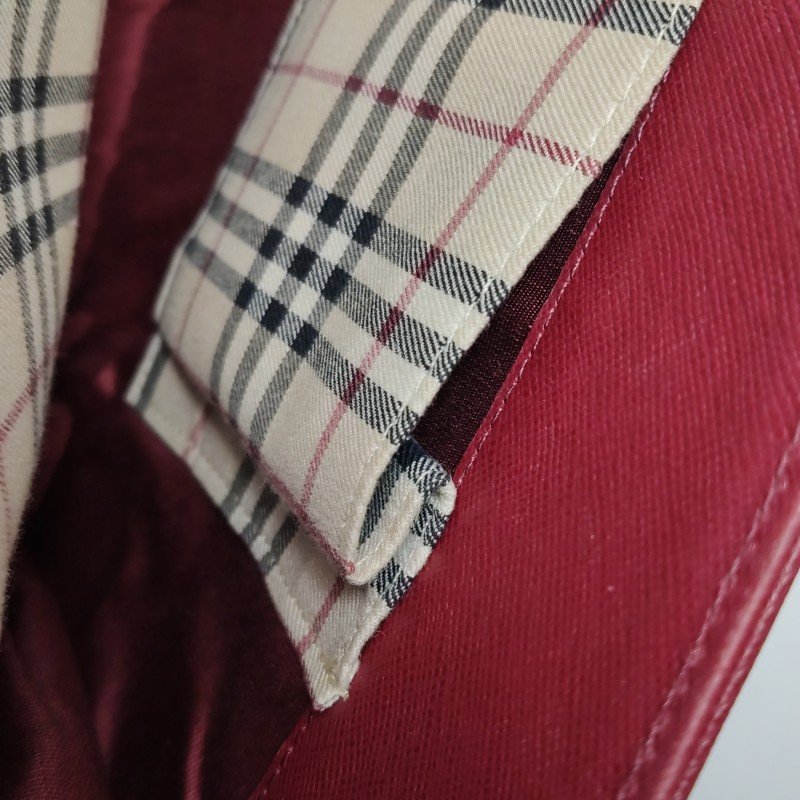 Burberry牛皮純色金屬字母logo微標翻蓋單肩包-8