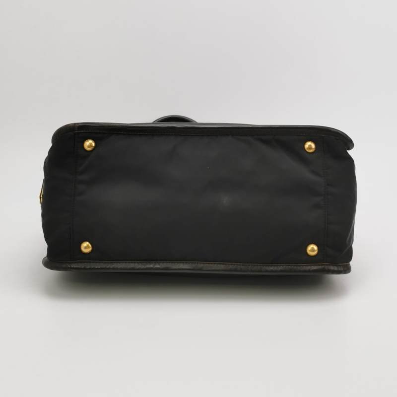 Prada牛皮尼龍布純色三角徽標手提包-5