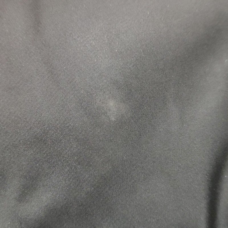 Prada牛皮尼龍布純色三角徽標手提包-16