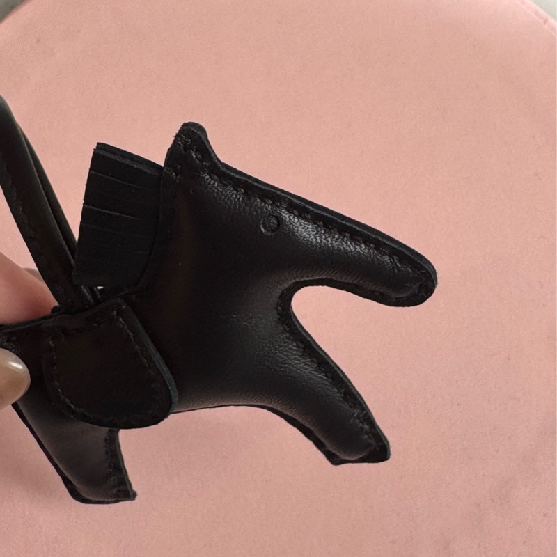 Hermes全黑小馬吊飾 超好看🫶超難得-3