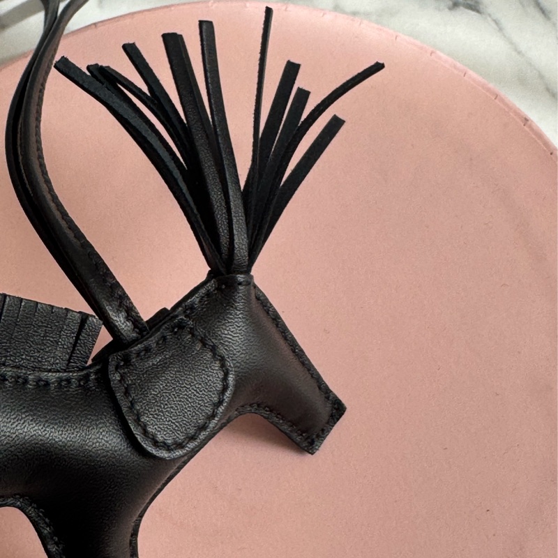 Hermes全黑小馬吊飾 超好看🫶超難得-10