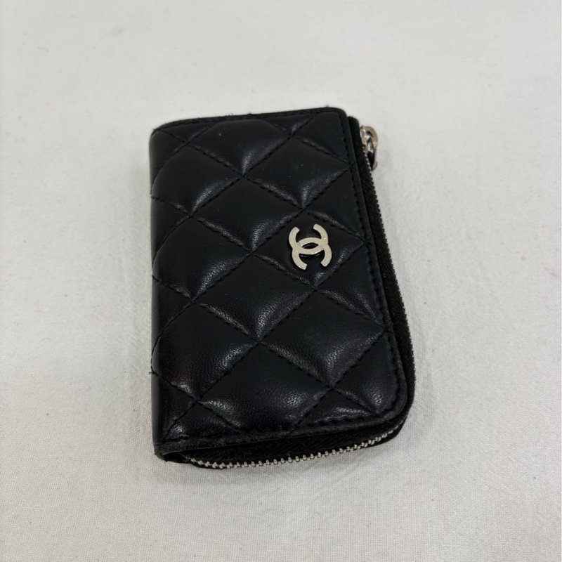 Chanel香奈兒黑色菱格零錢包,鑰匙包 經典雙C標誌,銀色拉鍊設計 24開-2