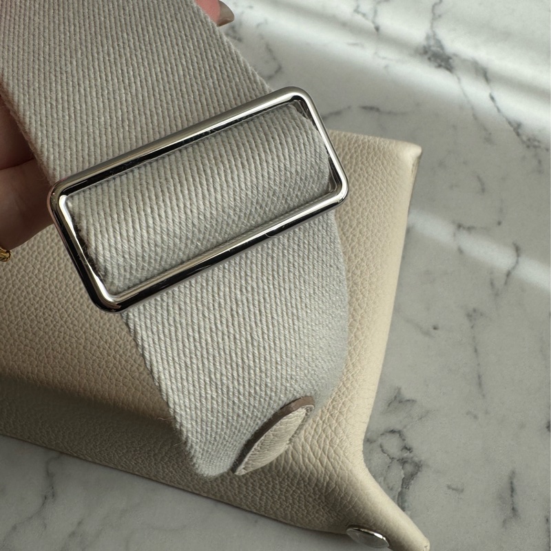 Hermes奶昔白videpoches橫式斜背包 中性款🫶-17