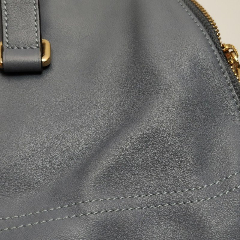 Loewe牛皮純色Logo壓紋手提包-10