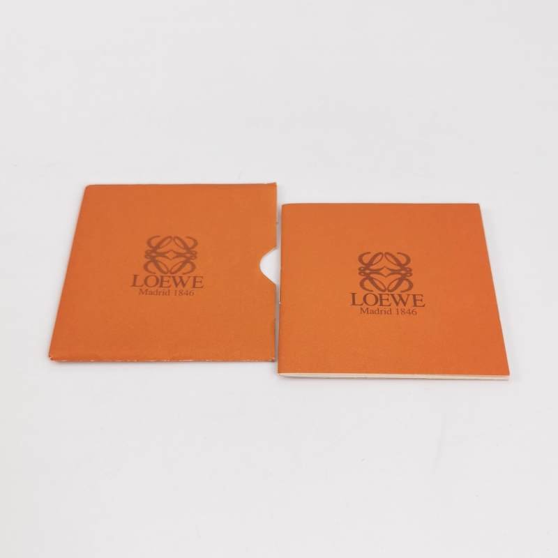 Loewe牛皮純色金屬字母Logo子母包雙肩包-9