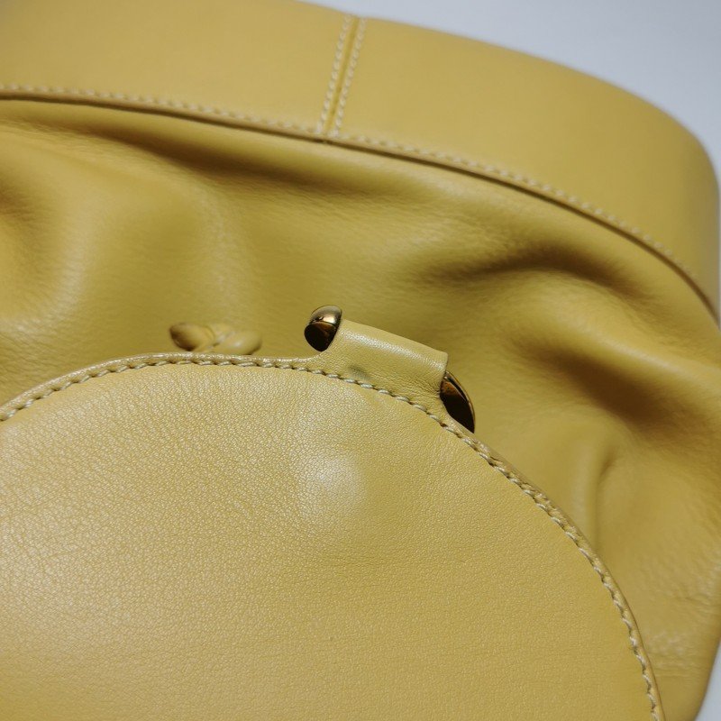 Loewe牛皮純色金屬字母Logo子母包雙肩包-11