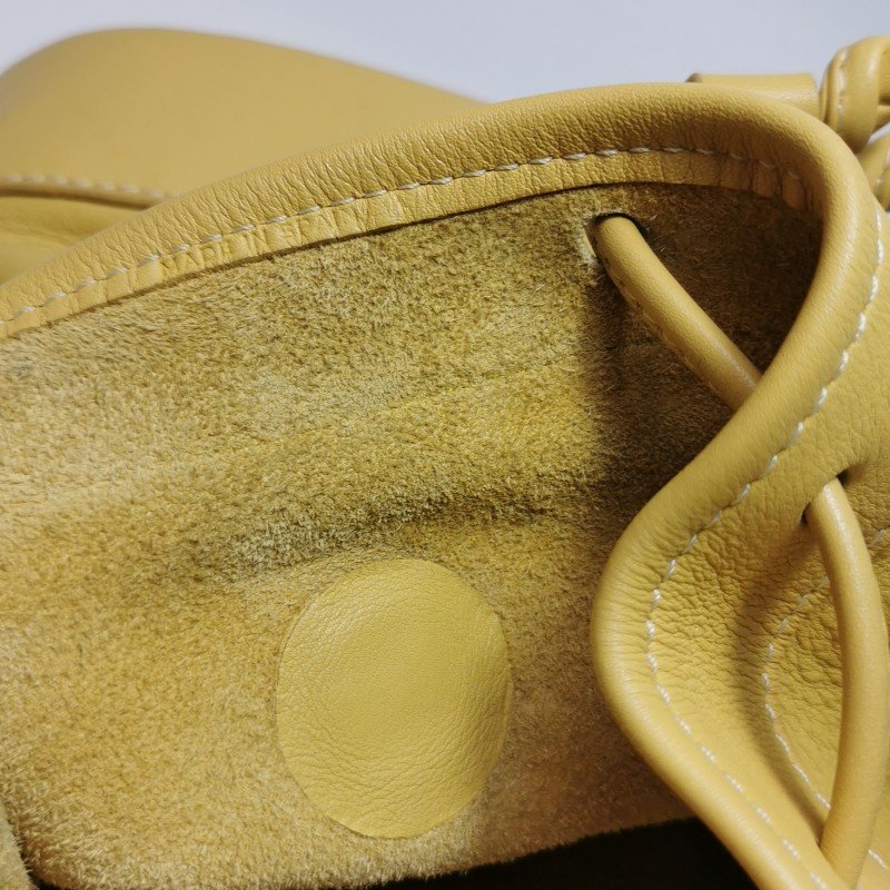 Loewe牛皮純色金屬字母Logo子母包雙肩包-16