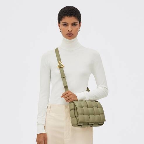 Bottega Veneta 女士 加襯Cassette斜挎包均碼碼26cm*8cm*18cm-5