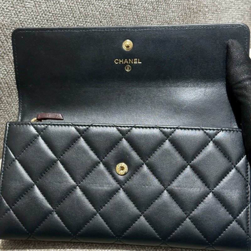 CHANEL 黑金扣長夾-7
