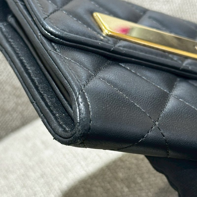 CHANEL 黑金扣長夾-9