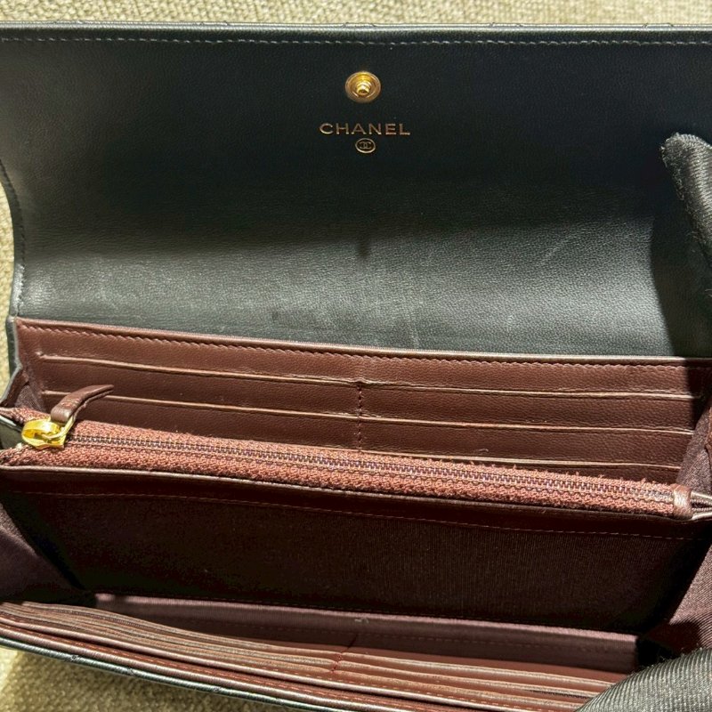 CHANEL 黑金扣長夾-20