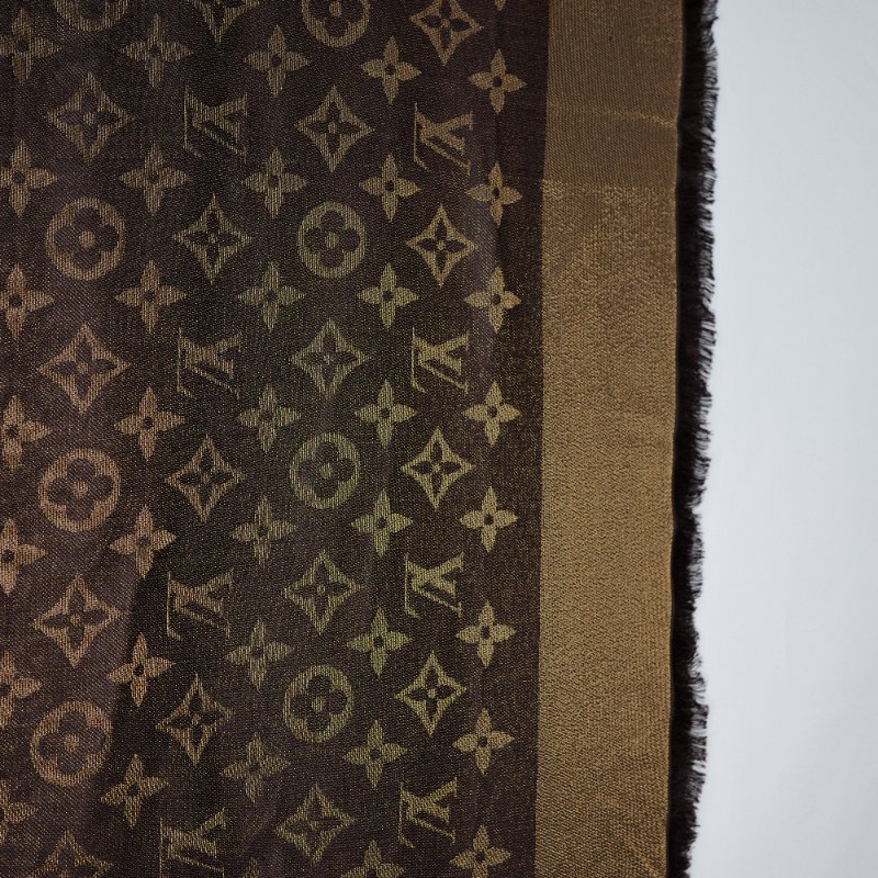 Louis Vuitton 路易威登 Monogram 黑色彩金緹花 織紋披肩 大圍巾 140cm X 140cm-1