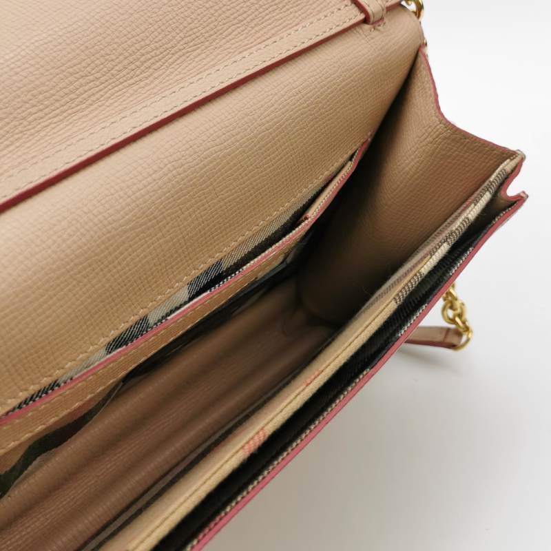 Burberry Macken牛皮純色金屬扣斜挎包單肩包-5