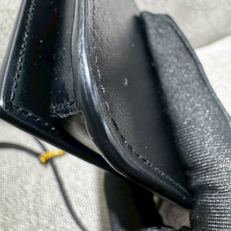 SAINT LAURENT黑金手機包-2