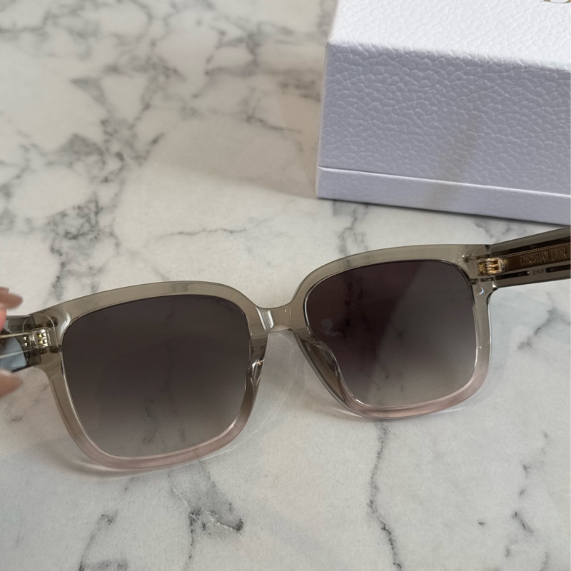 Dior透明灰側金logo墨鏡S7F🕶️-3