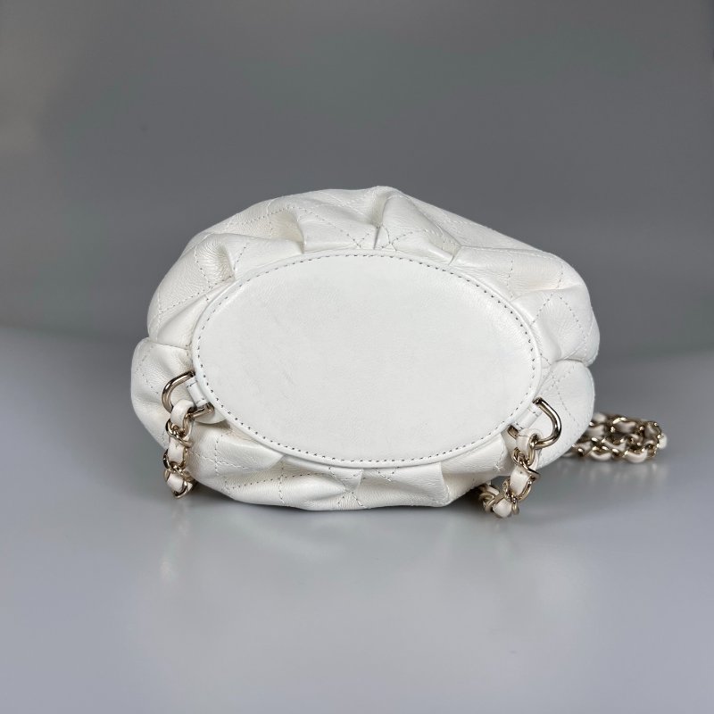 CHANEL 菱格皮穿鍊後背包 白牛皮 27開-4