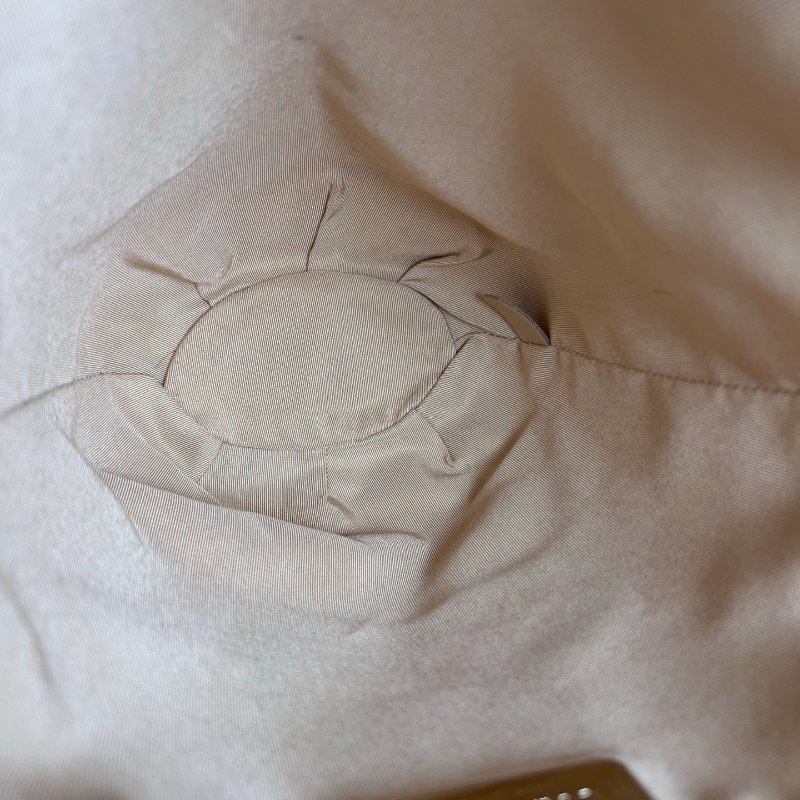 CHANEL 菱格皮穿鍊後背包 白牛皮 27開-6