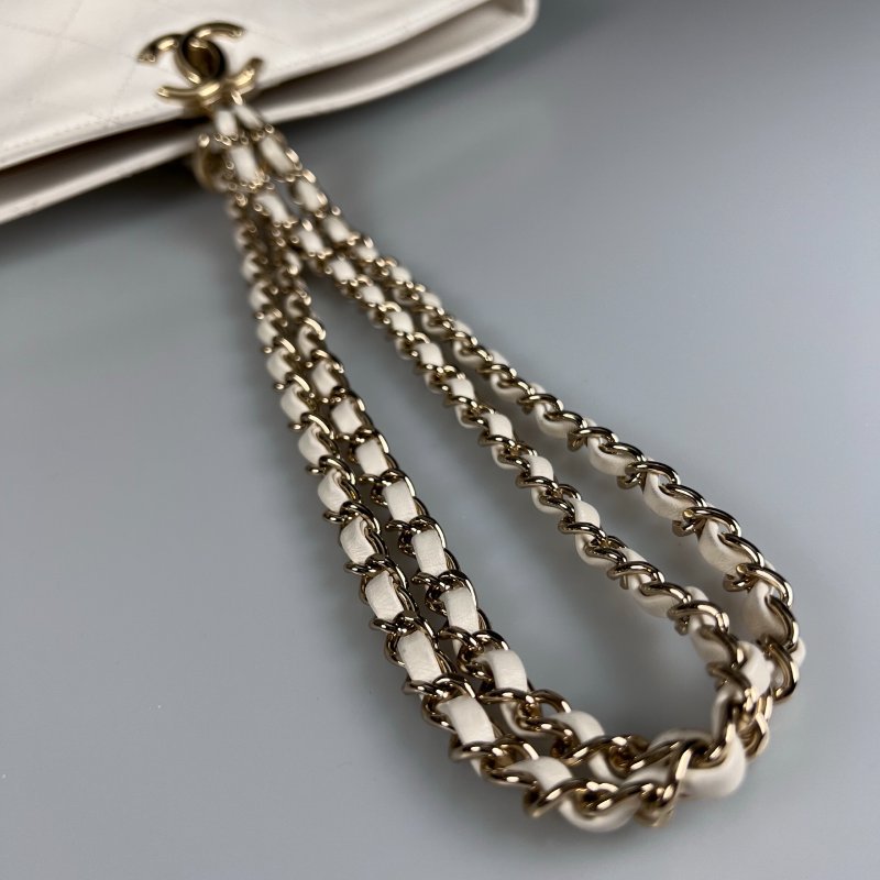 CHANEL 菱格皮穿鍊後背包 白牛皮 27開-11