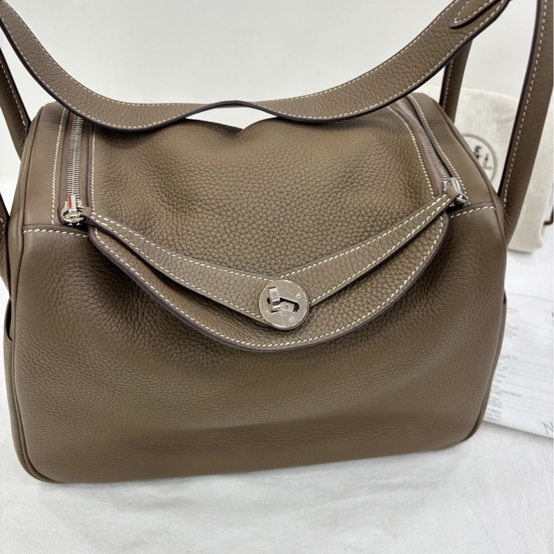 愛馬仕大象灰銀扣Lindy30單肩包,C刻 有購證-5