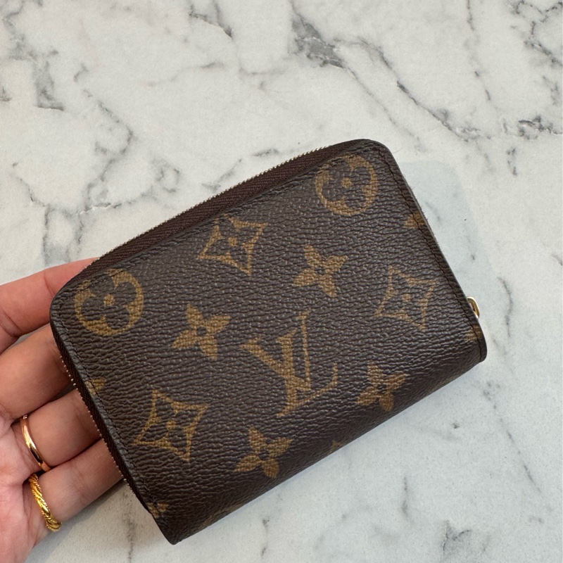 LV M81461雙色花紋釦式拉鏈短夾 超美😻-6