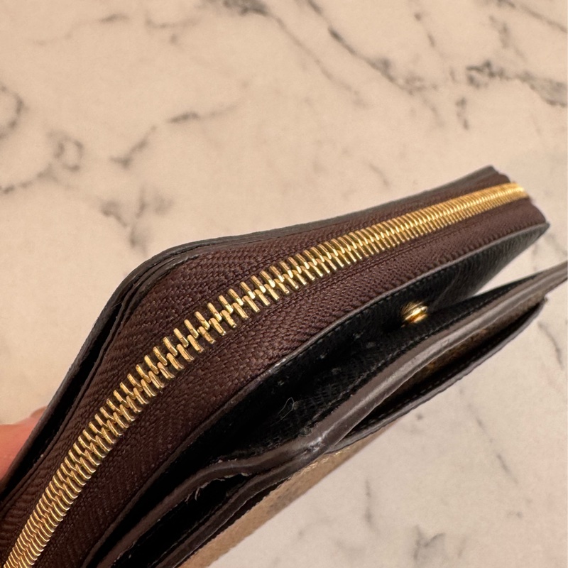 LV M81461雙色花紋釦式拉鏈短夾 超美😻-11