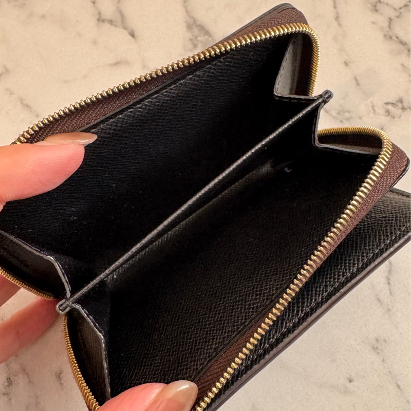 LV M81461雙色花紋釦式拉鏈短夾 超美😻-14