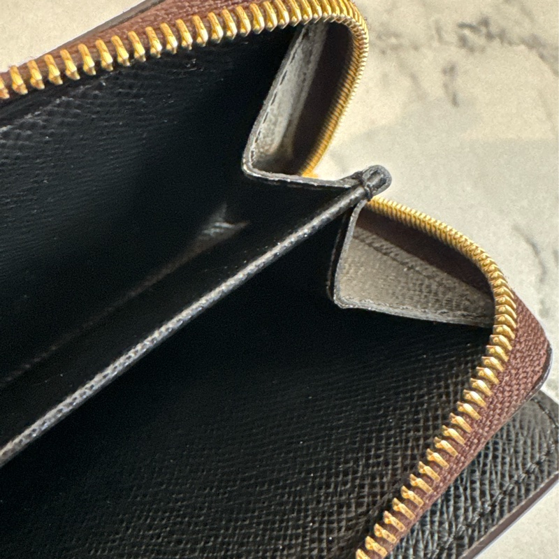 LV M81461雙色花紋釦式拉鏈短夾 超美😻-18