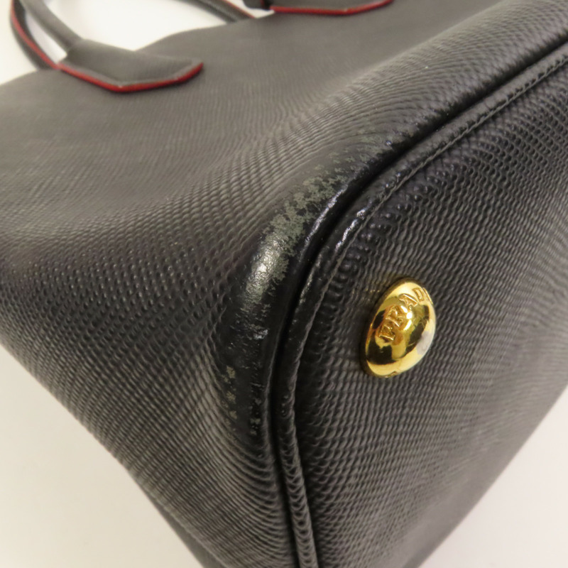 PRADA Saffiano皮革Handbag金扣手挽袋-10