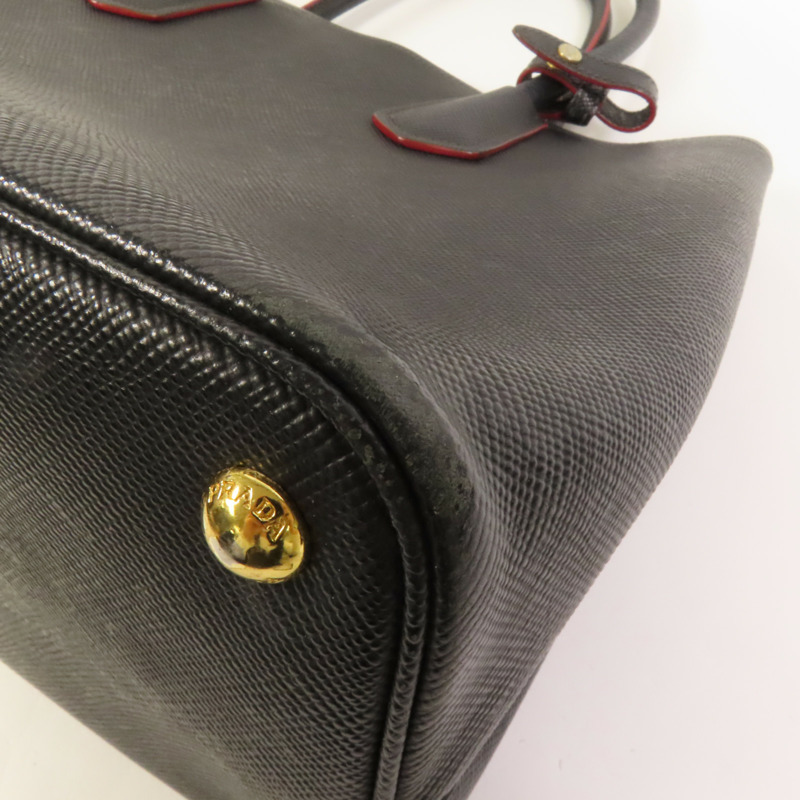 PRADA Saffiano皮革Handbag金扣手挽袋-12