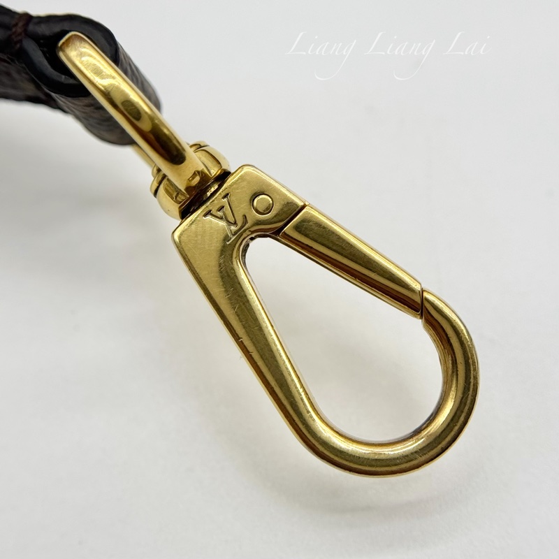 Louis Vuitton LV Monogram 黑色肩背帶-22